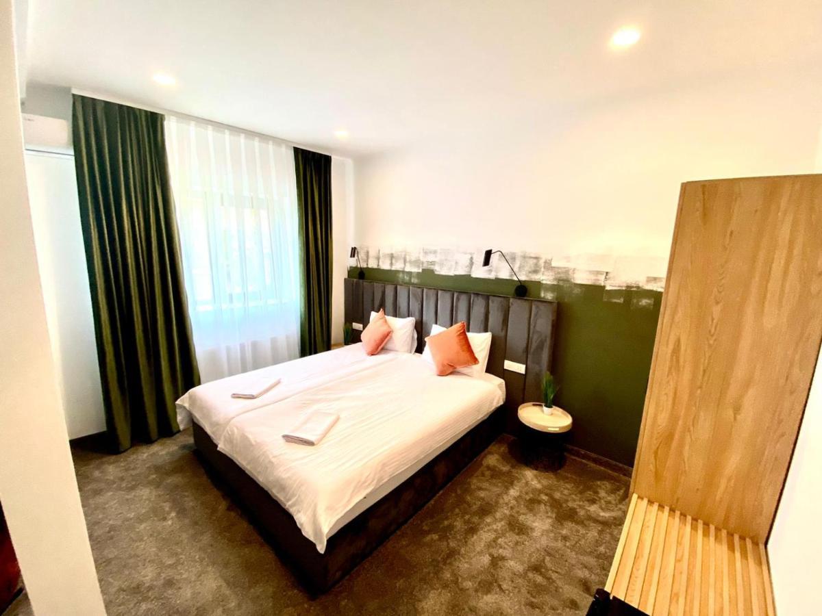 Victoria Rooms Oradea Exterior foto