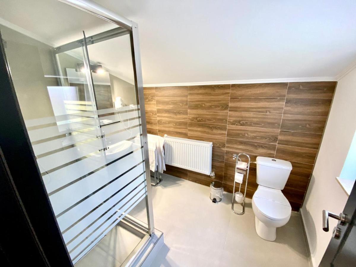 Victoria Rooms Oradea Exterior foto