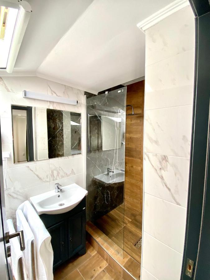 Victoria Rooms Oradea Exterior foto