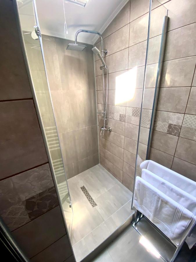 Victoria Rooms Oradea Exterior foto