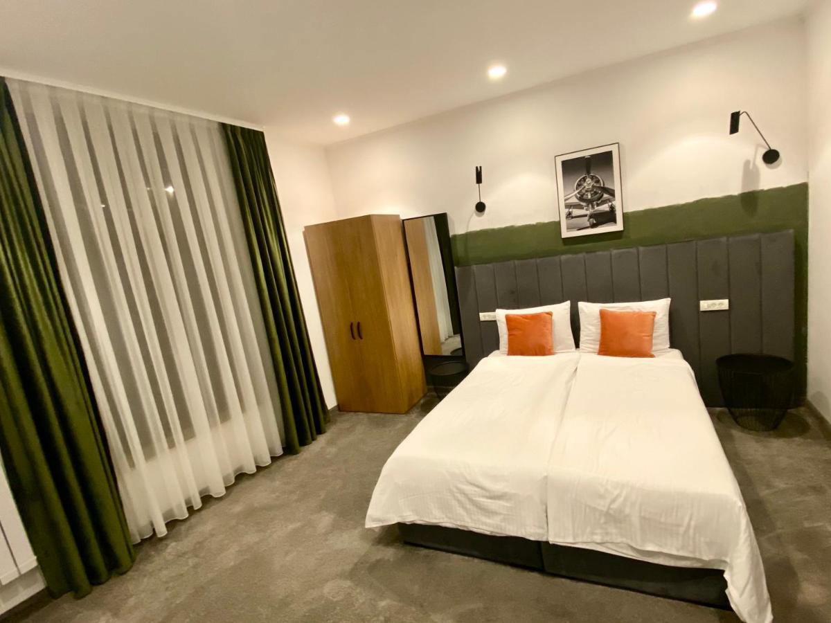 Victoria Rooms Oradea Exterior foto